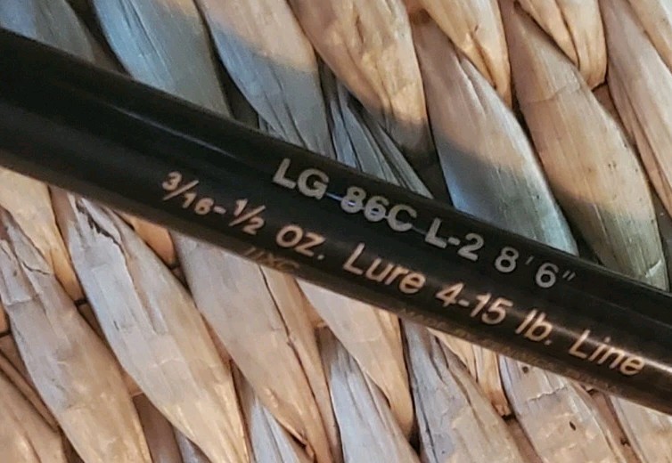 Near Mint Fenwick Legacy LG 86c L-2 8’6″ 2pc Light 4-15lb Casting rod W/sock