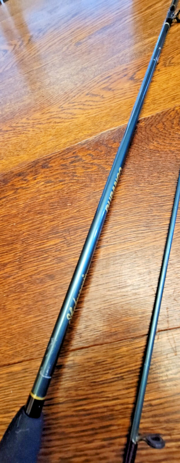 Shakespeare Durango DSC56-2M 2-Piece 5’6″ Casting Fishing Rod