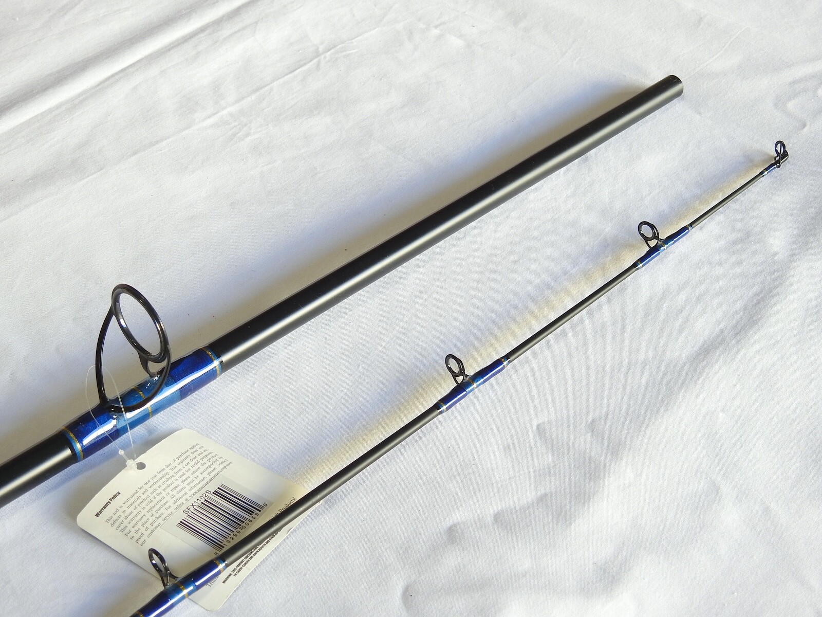 Graphite Spinning Surf Rod 9′ 2PC Split Handle