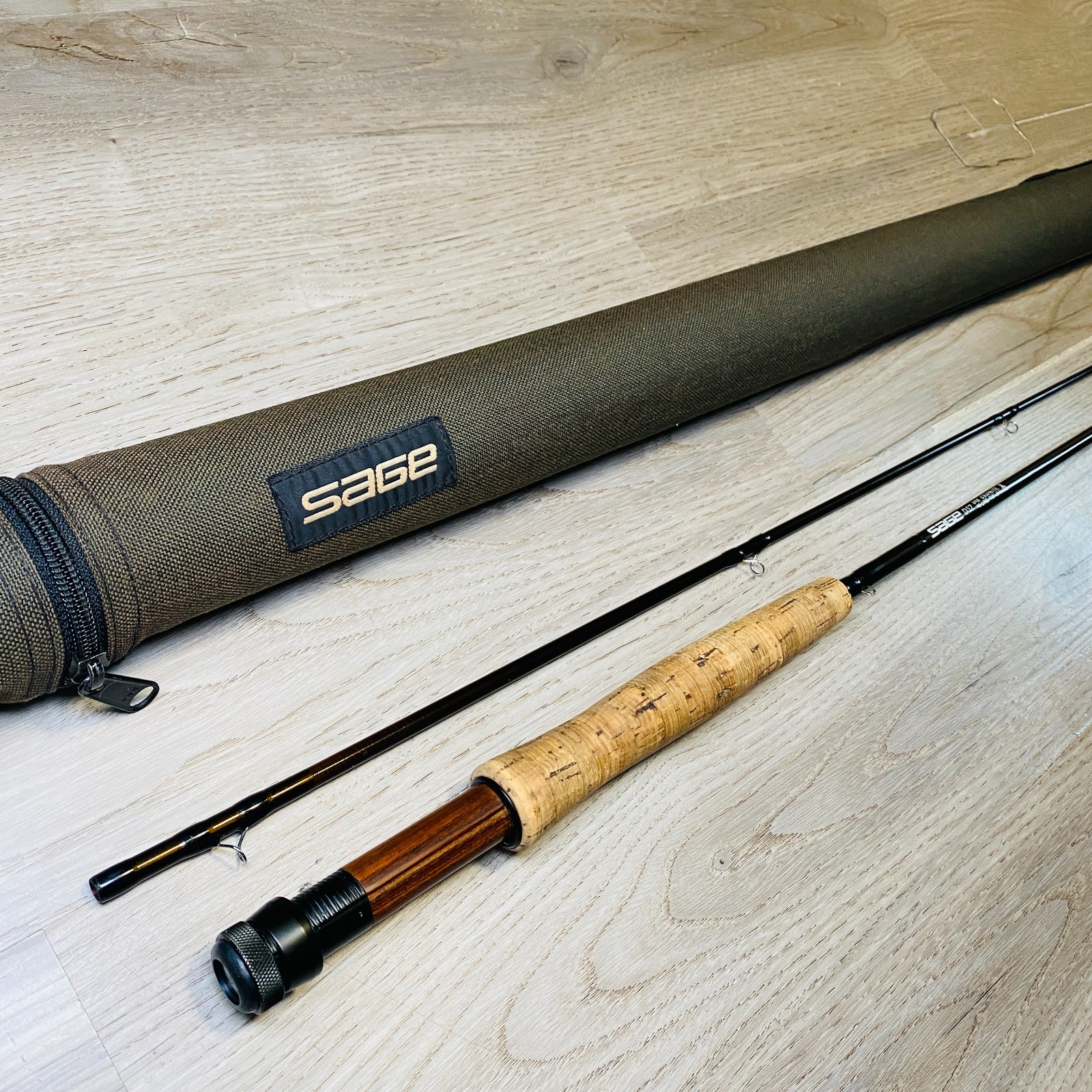 SAGE Graphite II DS2 690 6WT 9’0″ Fly fishing rod w/Tube