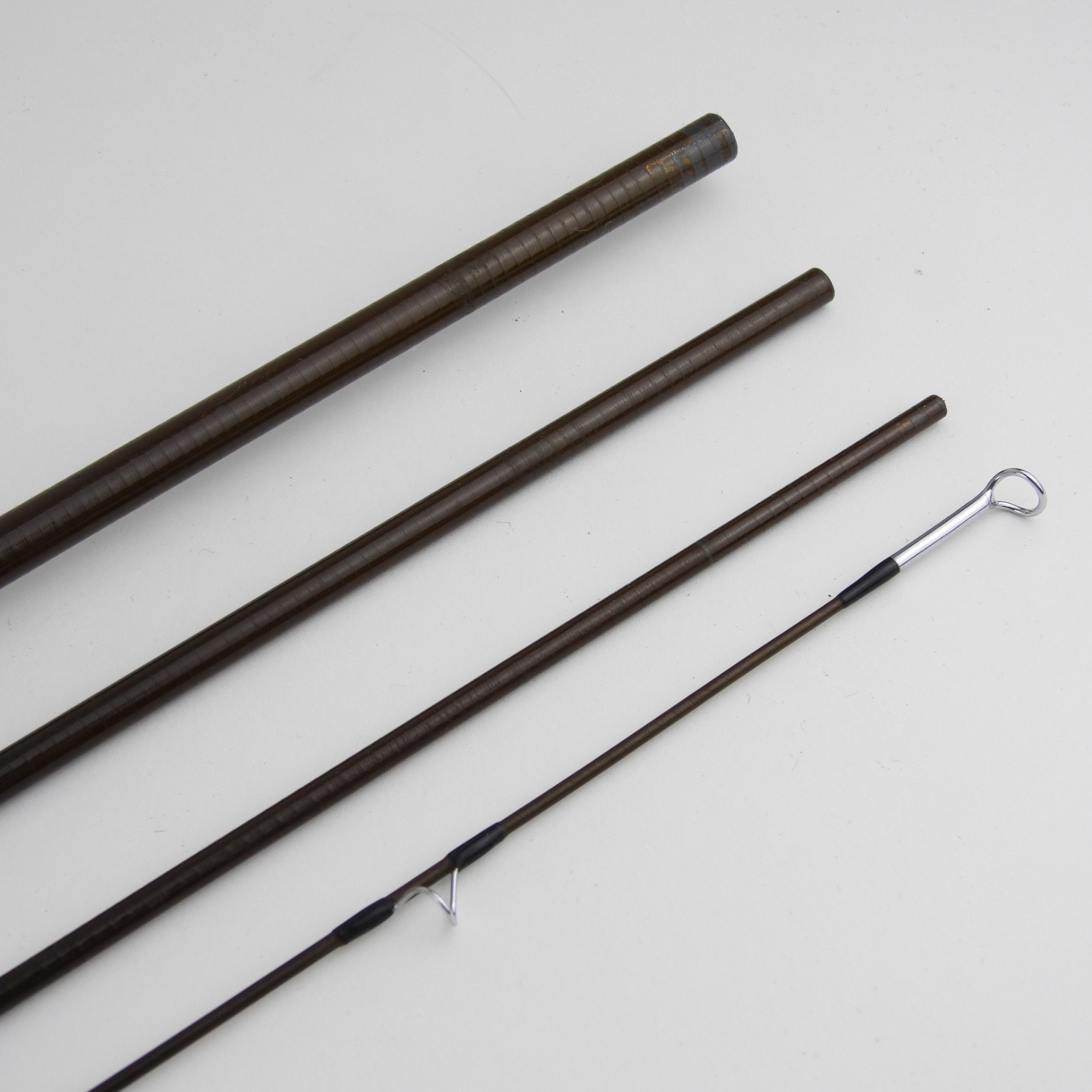 Sage Graphite II 590-4 DS Fly Fishing Rod. 9’. 5wt. W/ Tube & Sock.