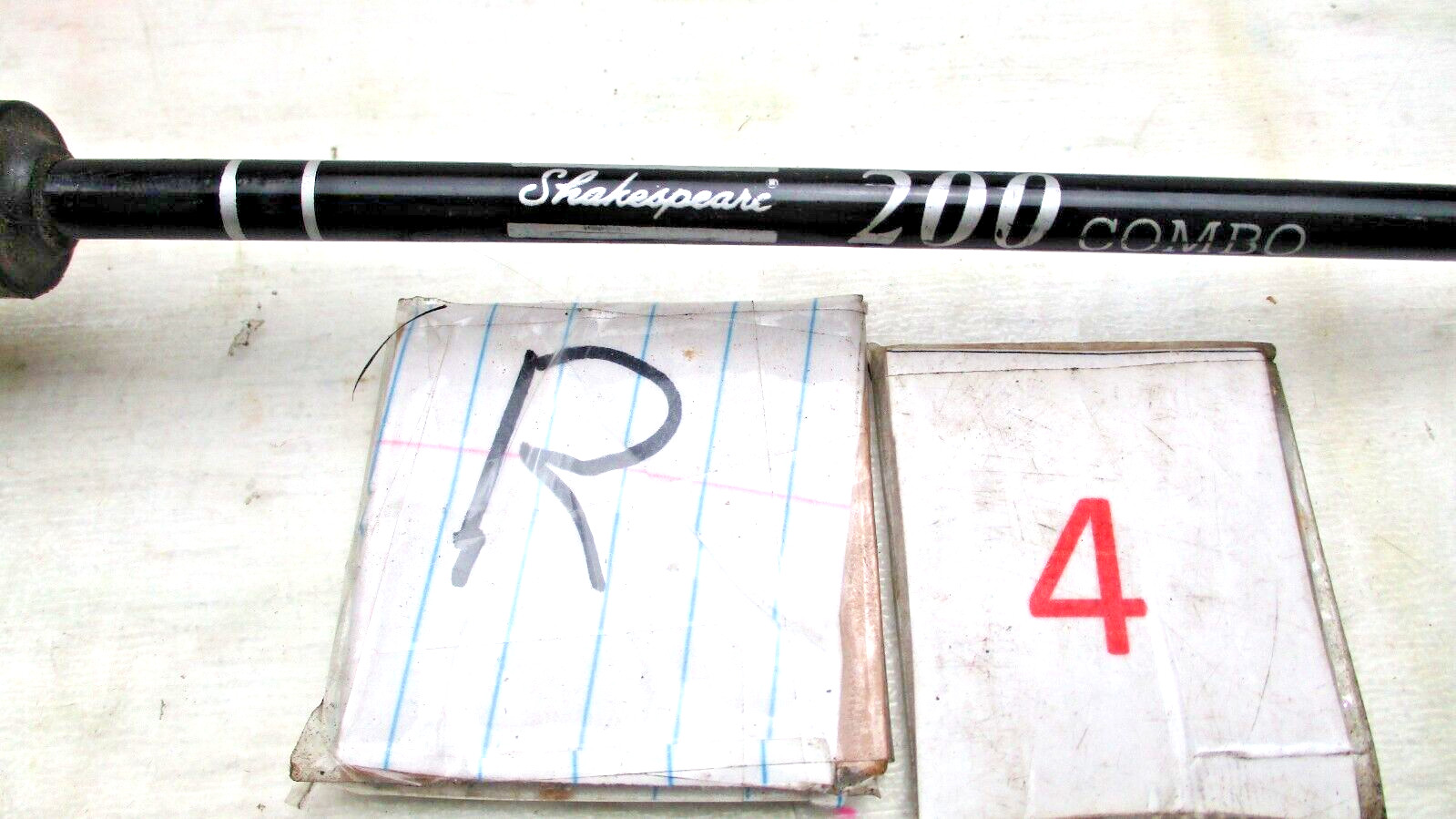 Antique, Vintage 2PC Shakespeare 200 5′ 6″ Fishing Rod