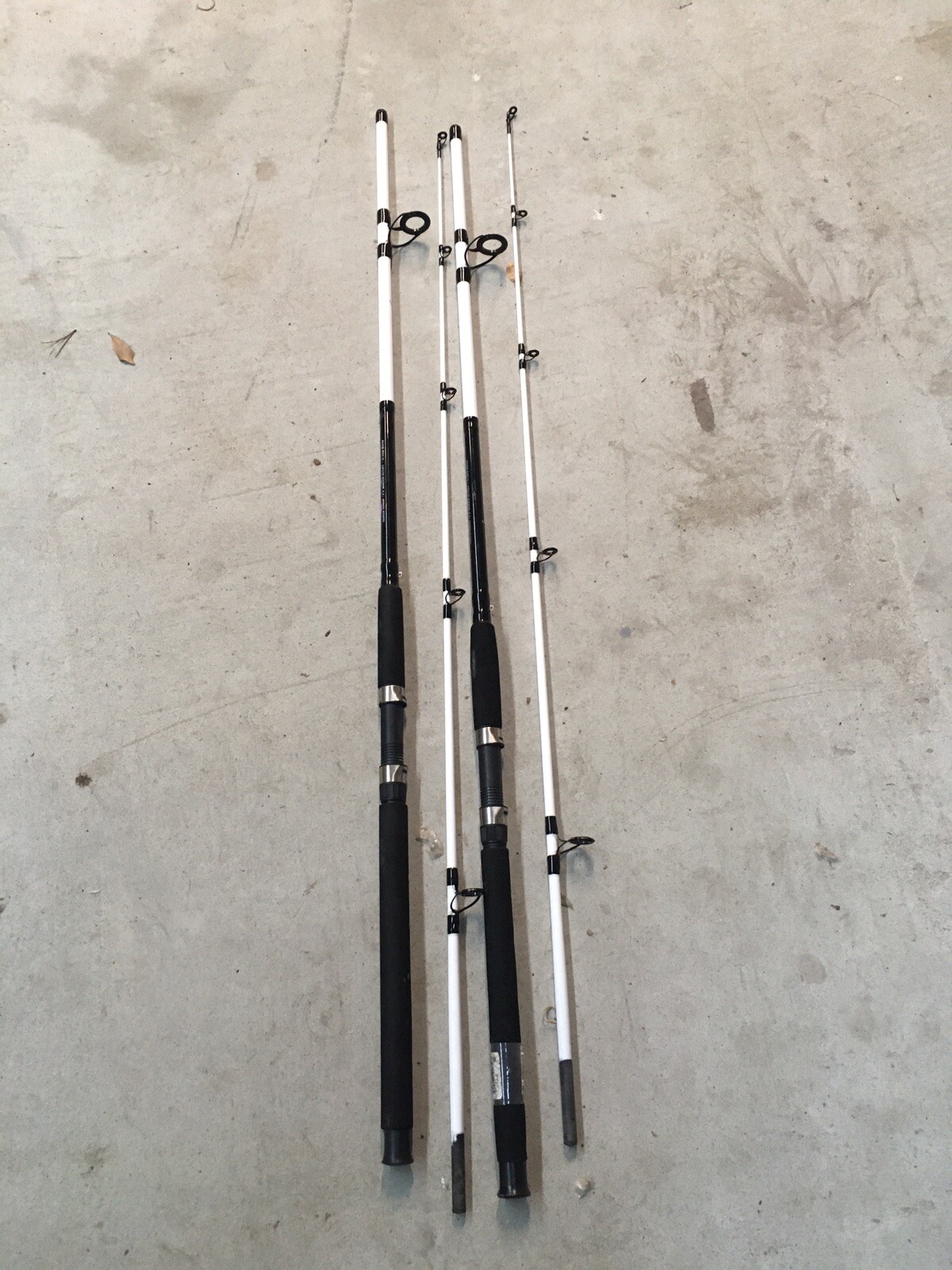 2 TSUNAMI SPEAR Spinning Rods 8’ Medium Fresh/Saltwater Pier Surf 2pc CLOSEOUT