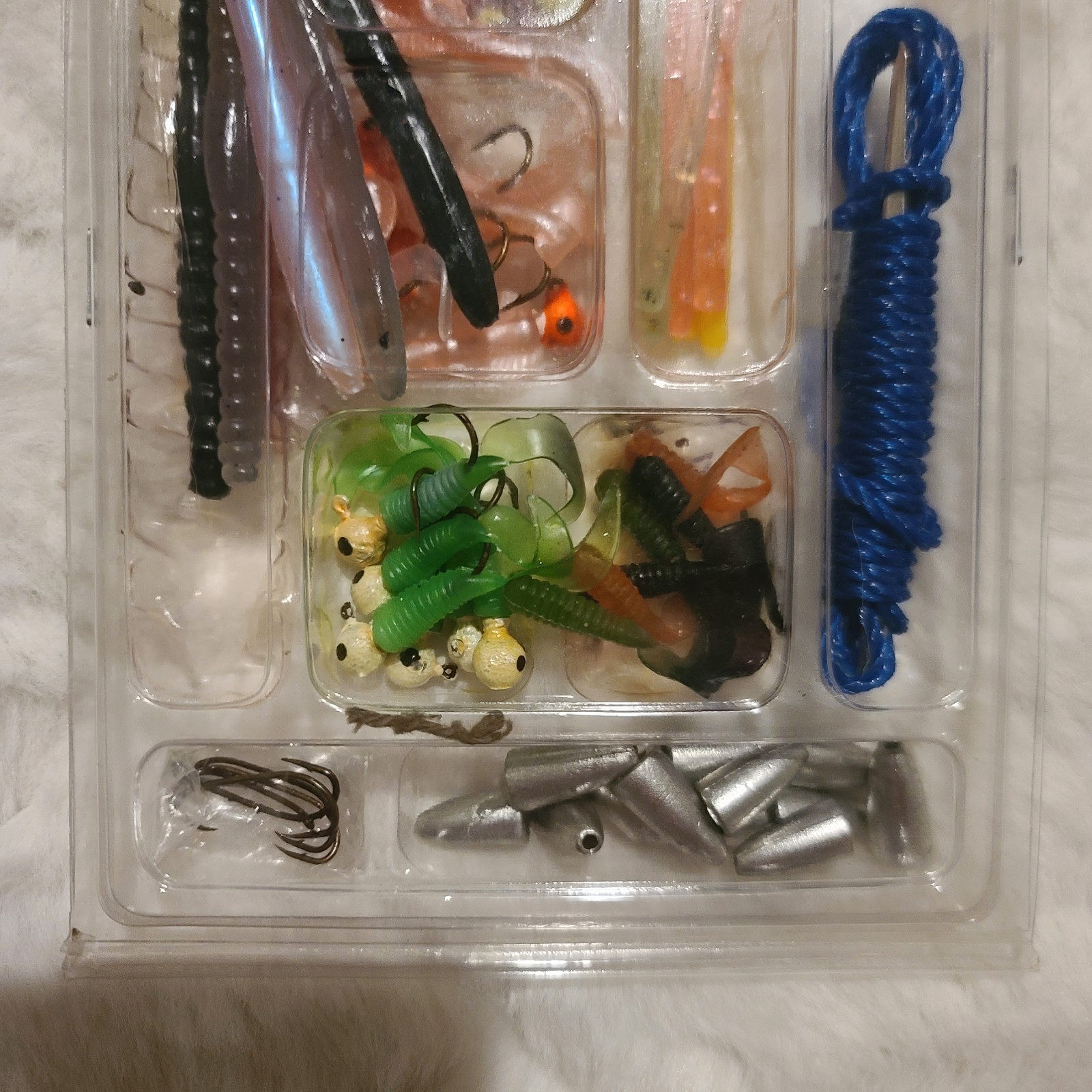 Chuck Woolery Lure Launcher Fishing Pole w/ Bobbers & Tackle Kit Spring Loaded
