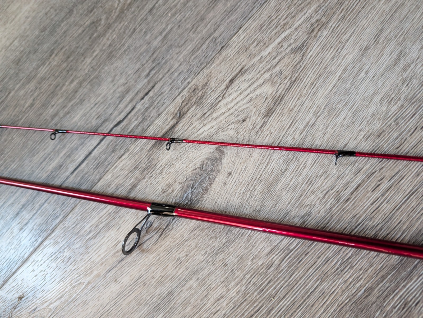 Shakespeare Ugly Stik Carbon Walleye 6’6″ Medium-Fast 2 Piece Spinning Rod.
