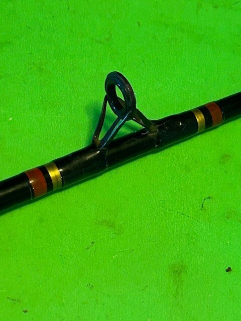ZEBCO RHINO 5 FOOT 6 INCH 8 TO 17 POUND RATED BAITCASTING FISHING ROD