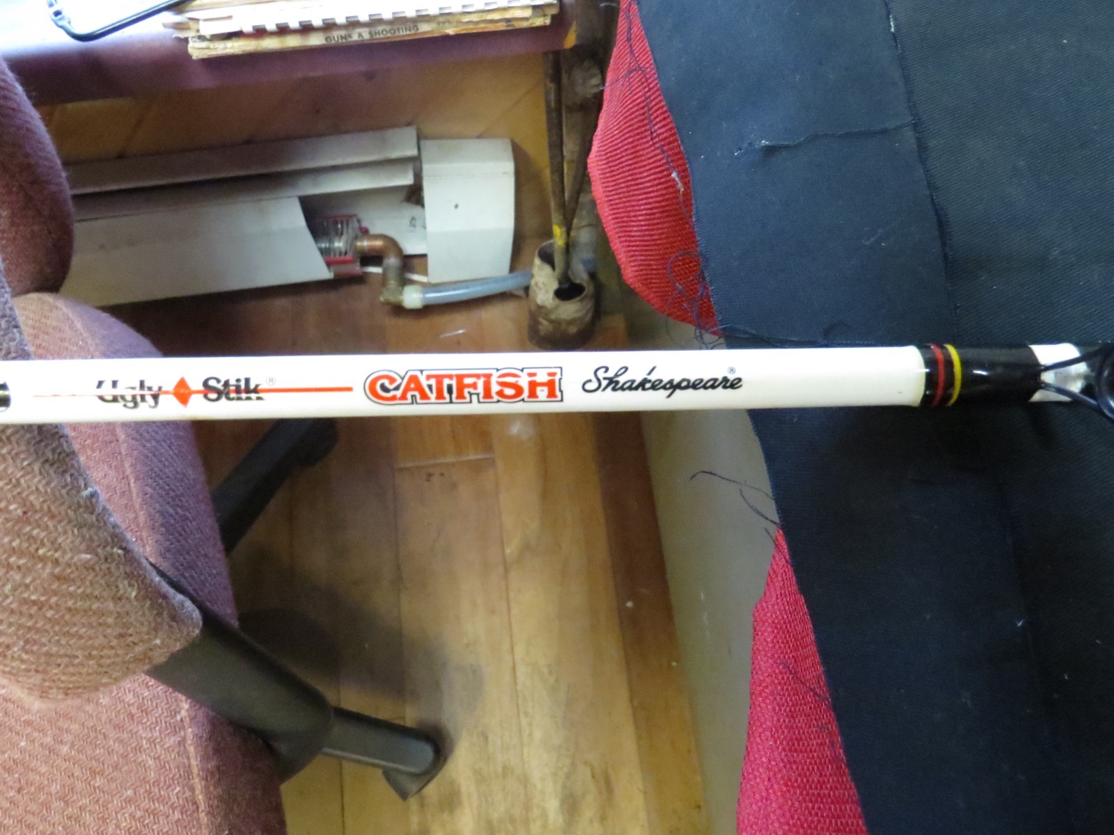 SHAKESPEARE CATFISH 7′ UGLY STICK SPINNING ROD One Piece, Very Nice!