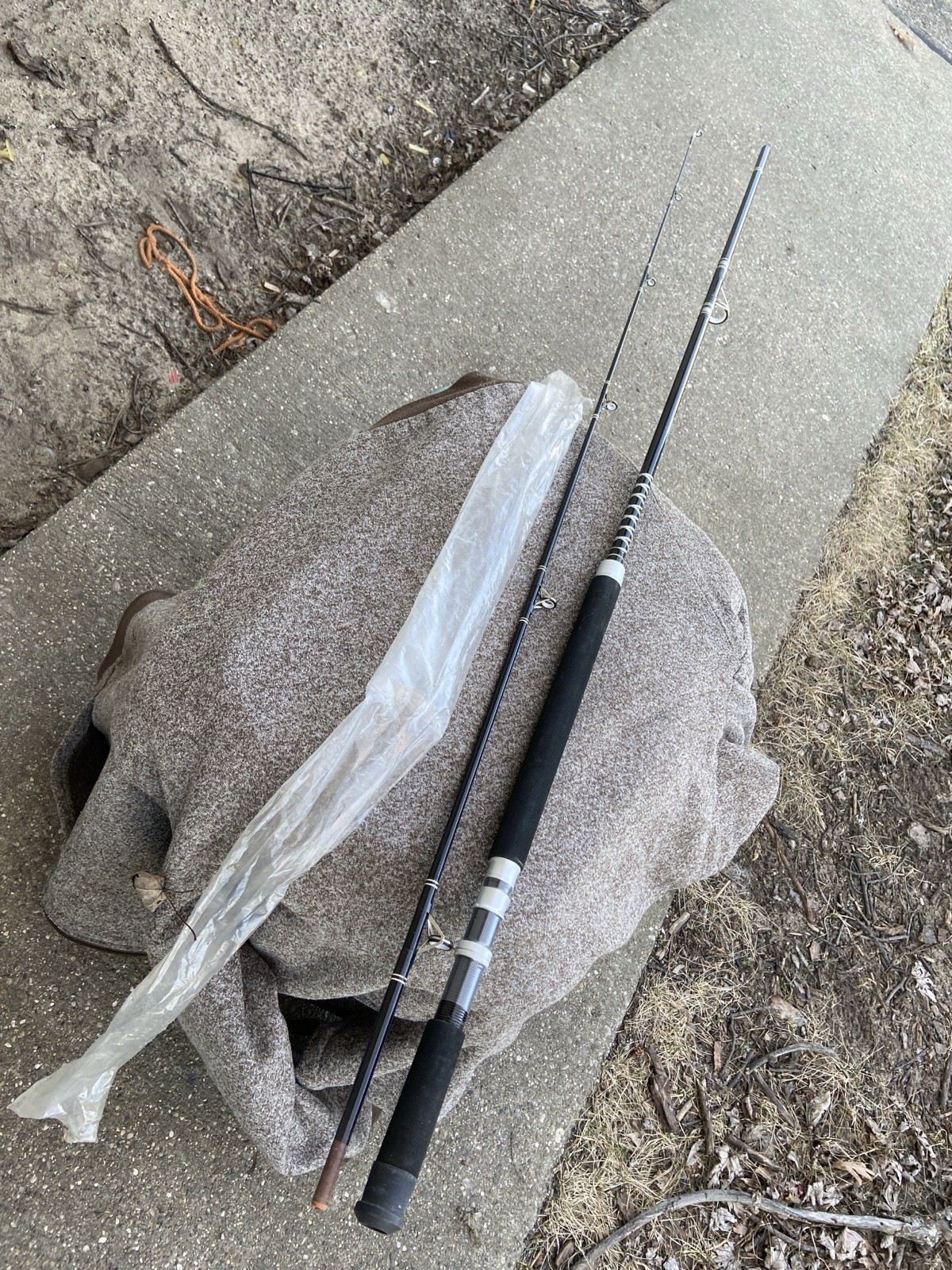 VINTAGE NEVER USED MASTER FISHING TACKLE 6585L 8′ 8″ SURF ROD