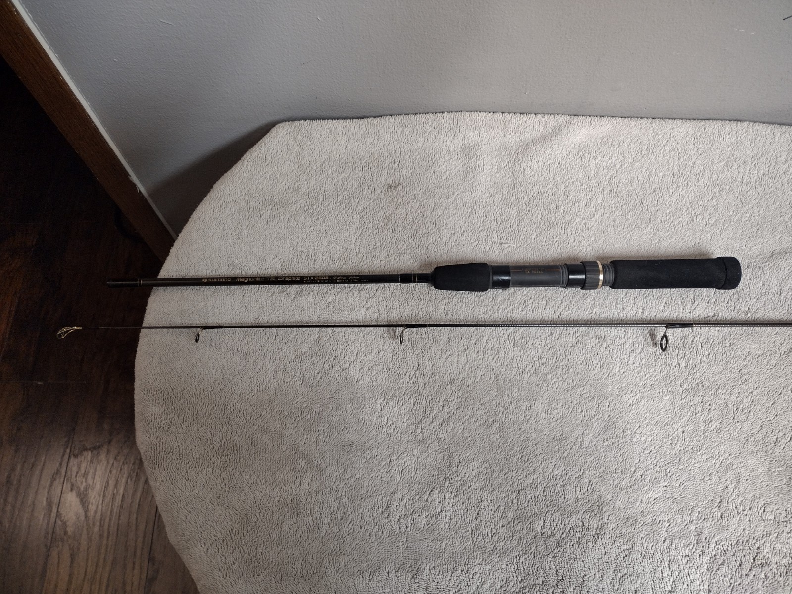 Shimano 6′ Magnumlite TX Graphite STX 2602 Med Action Line 6-15lb Lure 1/8-5/8oz
