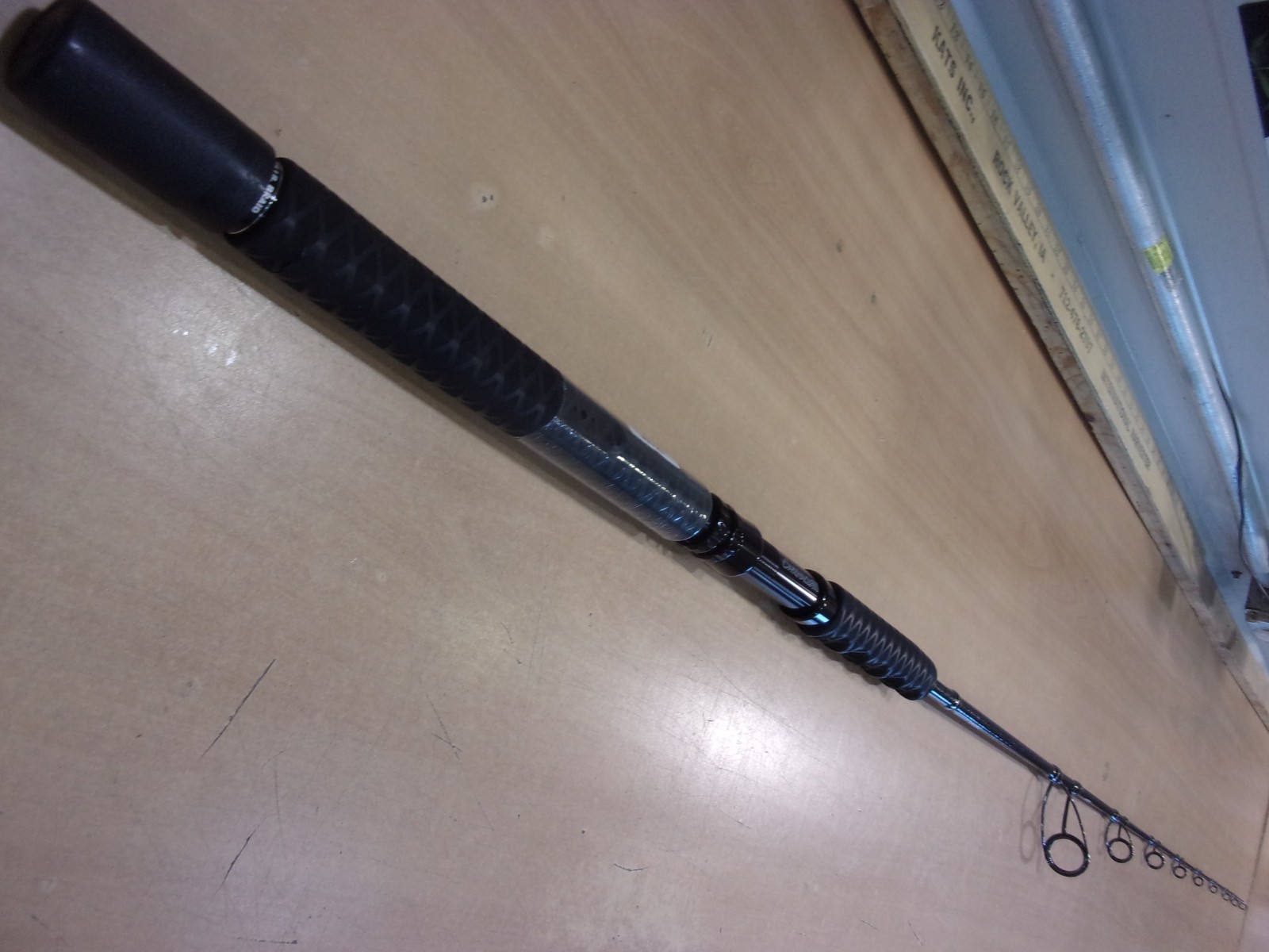 PENN CARNAGE III BOAT SPINNING ROD 7 foot Medium Light power