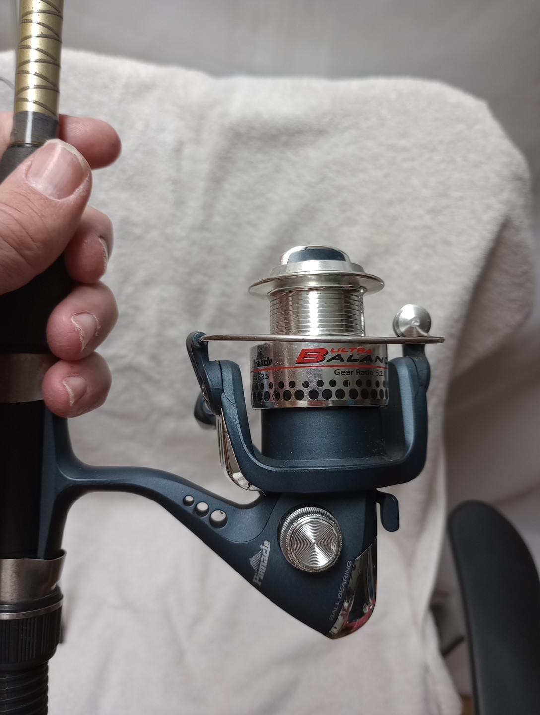 South Bend Cimarron CM-602MS 6’0″ Medium 2pc Rod Pinnacle Ultra Balance Reel