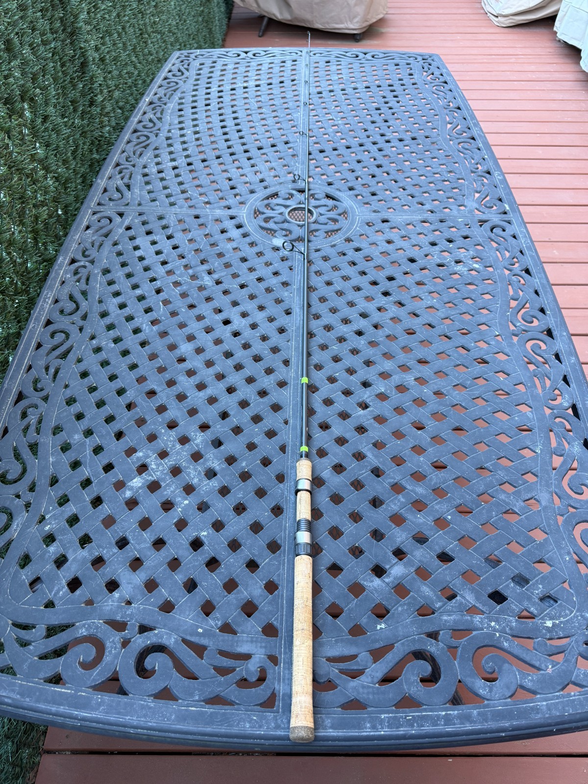 G. Loomis E6X 901-2S WUR, 7’6″, Light, Extra Fast, 6-10lb, 1/16-5/16oz, Spinning