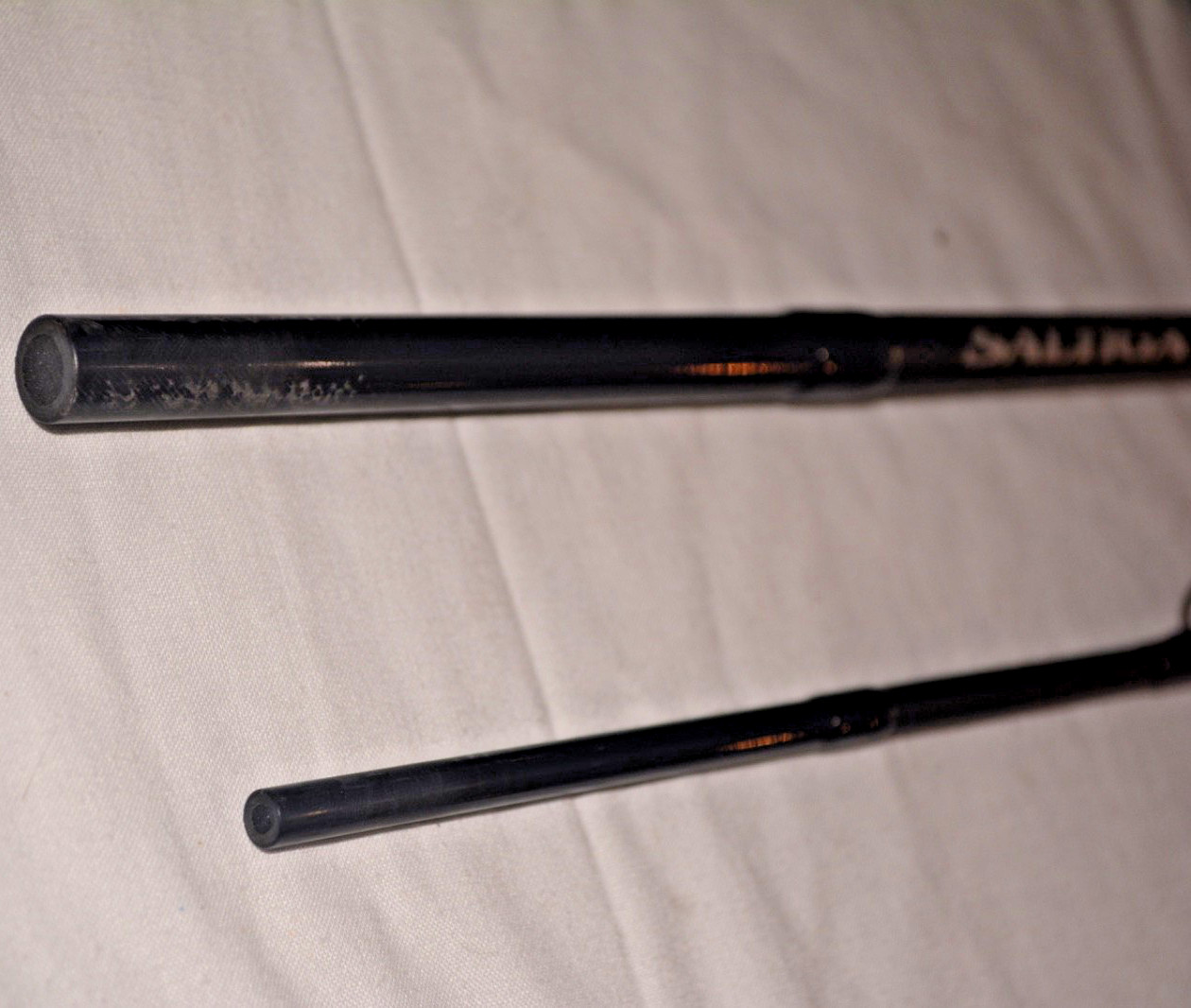 Daiwa Saltiga Salwater Travel 3-Piece Casting Rod, 7’4″ Long, Med Power, Fast