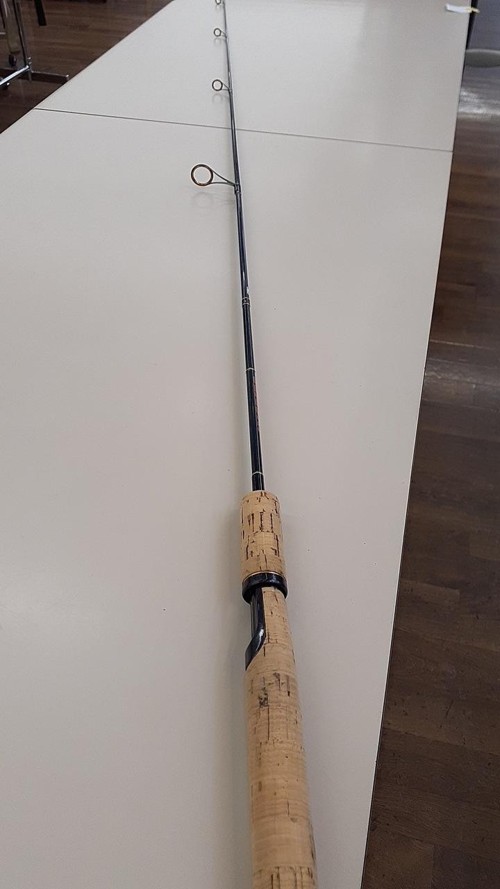 Ever Green Bass Rod IMSPIRE ICSS-64L Tackle Fishing 6’4″ (194cm) Used