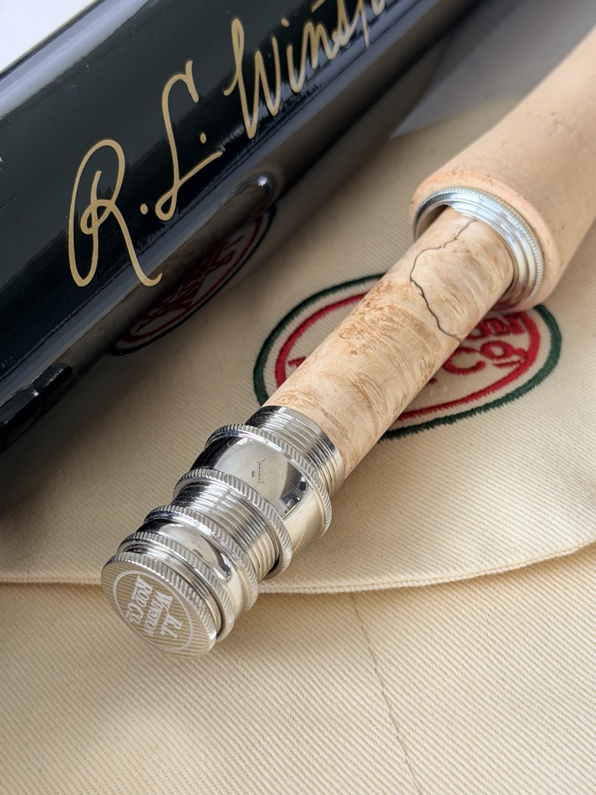 **BEAUTIFUL** 🔥 R L WINSTON PURE 2. 5wt. 9’ft~4pc FlyRod🔥~LEGENDARY~🔥