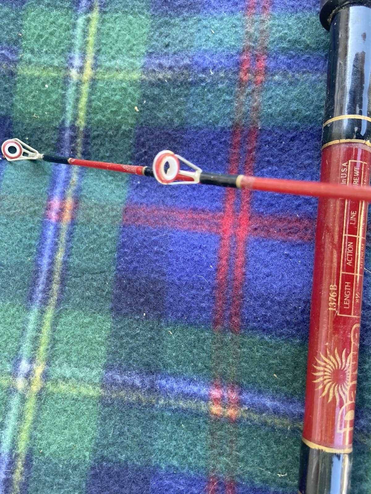 VINTAGE DAIWA 1376B 8’6″ MED. HEAVY TROLLING/CASTING 2 PIECE ROD MADE IN USA