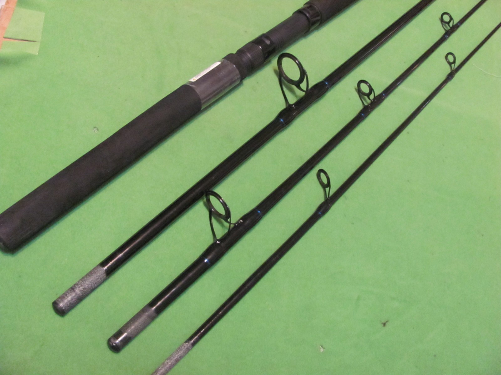 Tsunami SEATECH 9′ 0″ Medium Heavy Action 2 in 1 Boat/Surf 3-Piece Spinning Rod