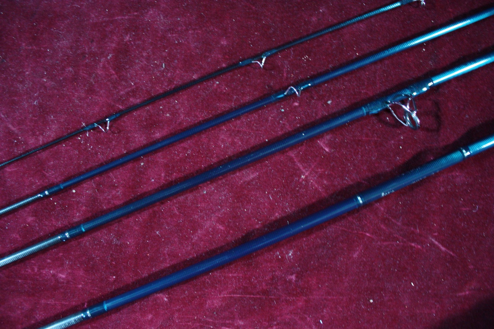 * SCOTT FLY RODS SALT WATER X2S 8WT 9′ FLY ROD X2S908/4 PIECE & CASE MINT NOS *