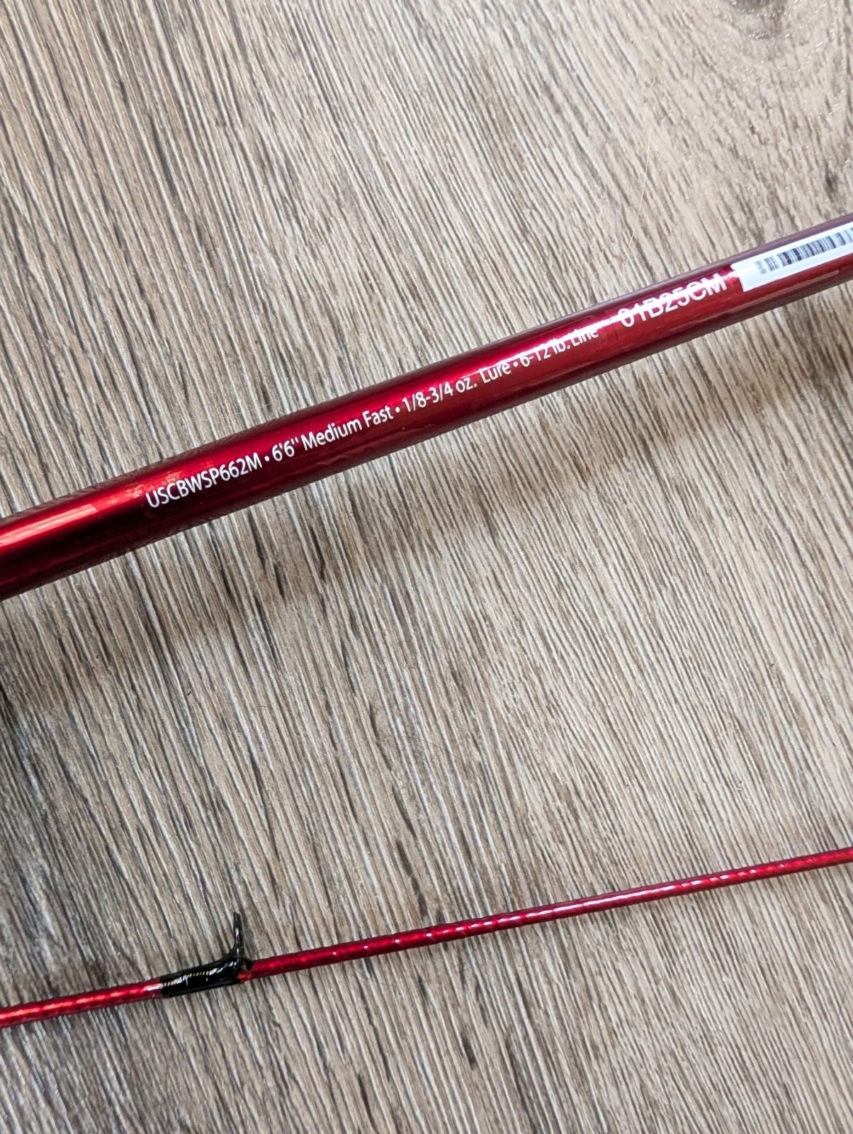 Shakespeare Ugly Stik Carbon Walleye 6’6″ Medium-Fast 2 Piece Spinning Rod.