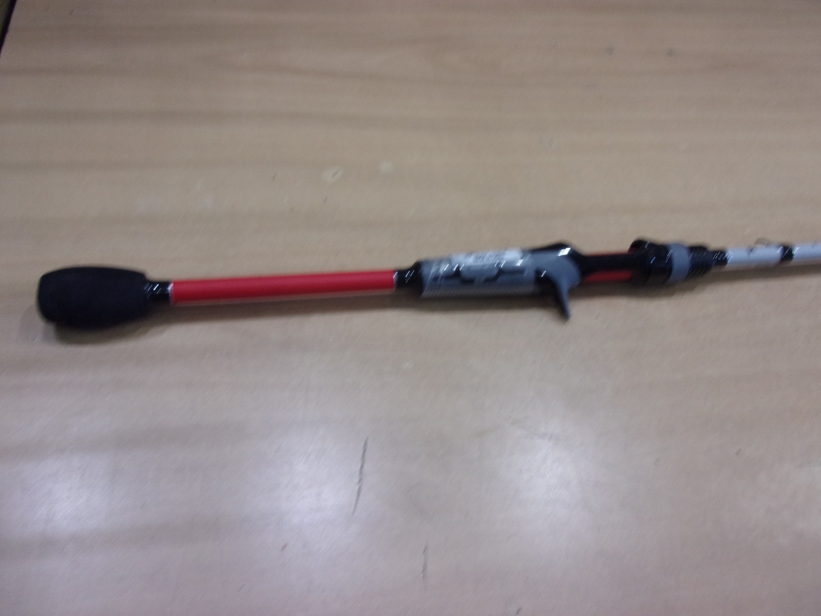 ABU GARCIA MAX X 6 foot 6 inch Medium CASTING ROD