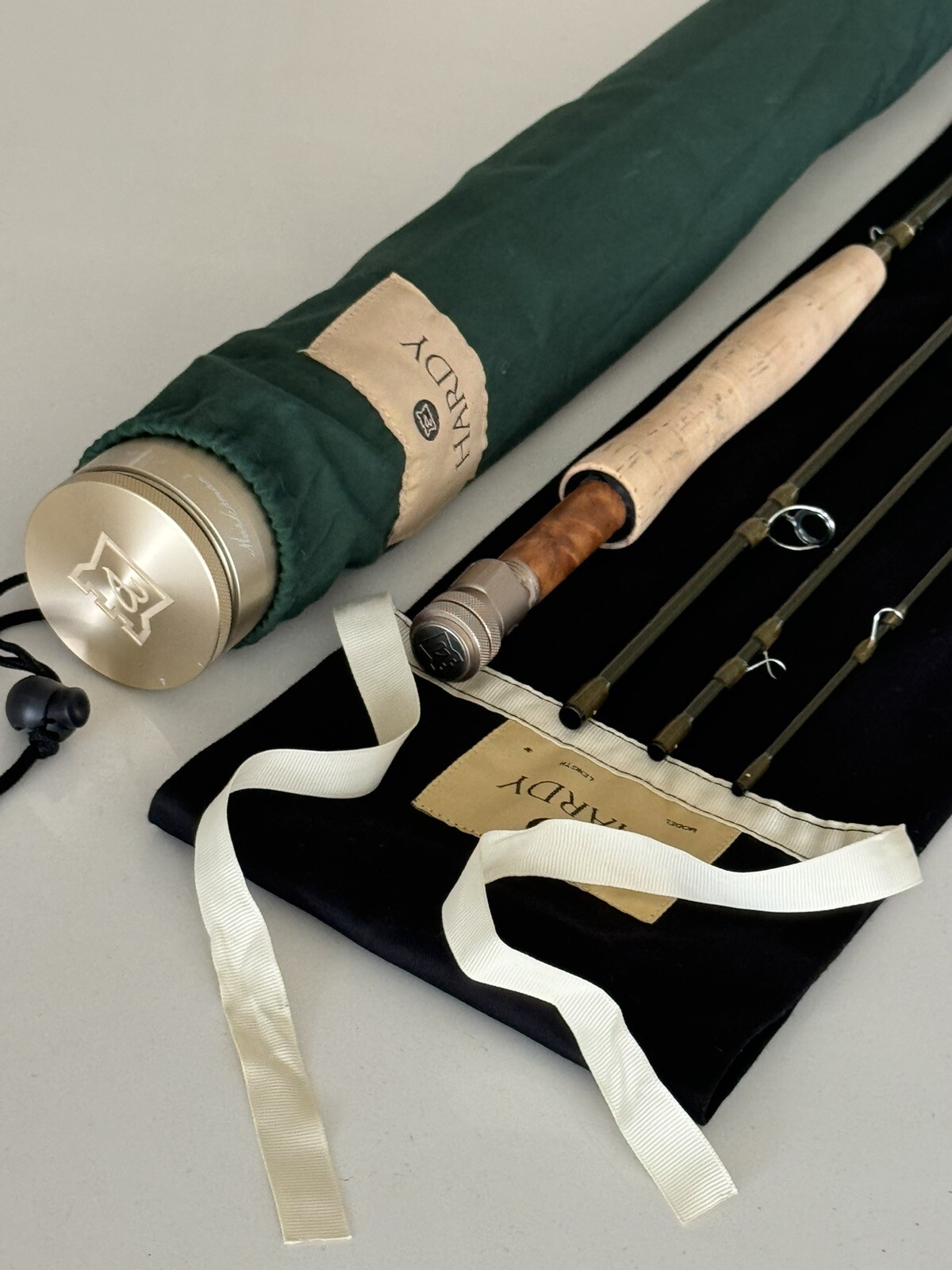 **BEAUTIFUL** HARDY MARKSMAN 2. 5wt 8’6”in~4pc Fly Rod!! 🔥MINT🔥