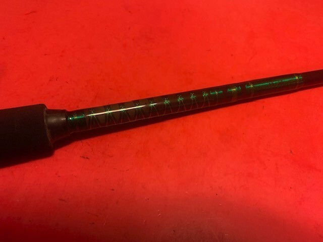 CUSTOM BUILT GLOOMIS BB965 GL2 8 FOOT 15 TO 30 LB. CONVENTIONAL BAITCASTING ROD