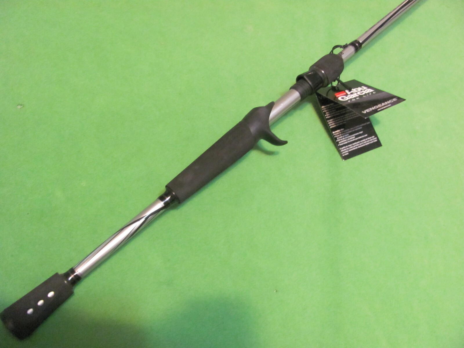 Abu Garcia Vengeance Next Generation 6′ 9″ MH. Action Casting 1-Piece Rod