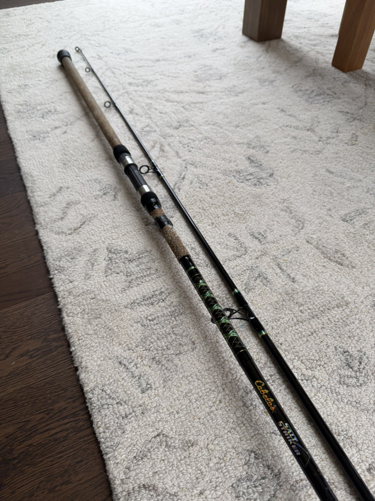Fishing Rod Cabelas Salt Striker Graphite Spinning Angler 10-25lb Cork CSS-CTS10
