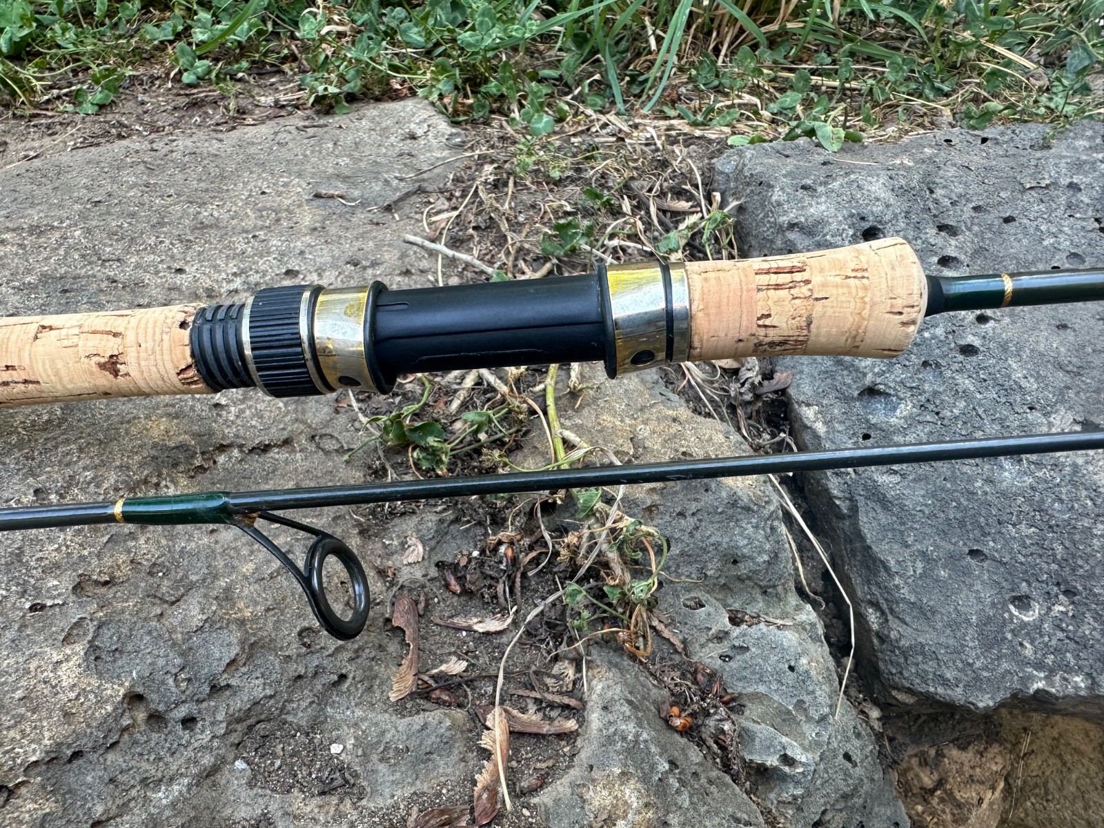 LL Bean Double L Spinning Fishing Rod 2 Piece IM6 Graphite 6′ Model LLS601-2