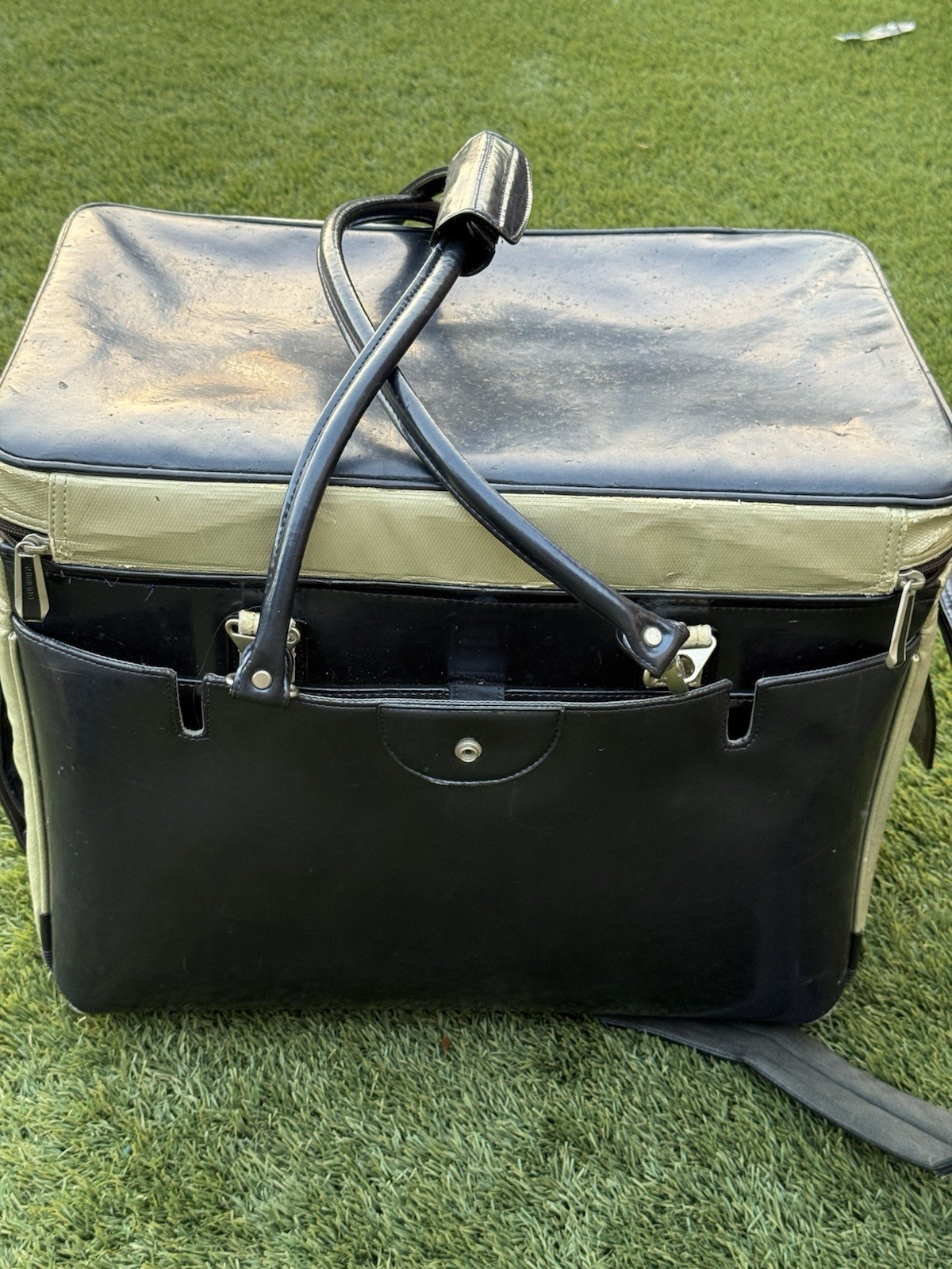 Used Shimano Herabuna Set – Rod Case, Bag, & Umbrella