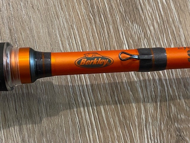Berkley Lightning Rod Shock BCSHK601M 6′ 1 Pc Med Fast 8-17 ib Line Casting Rod