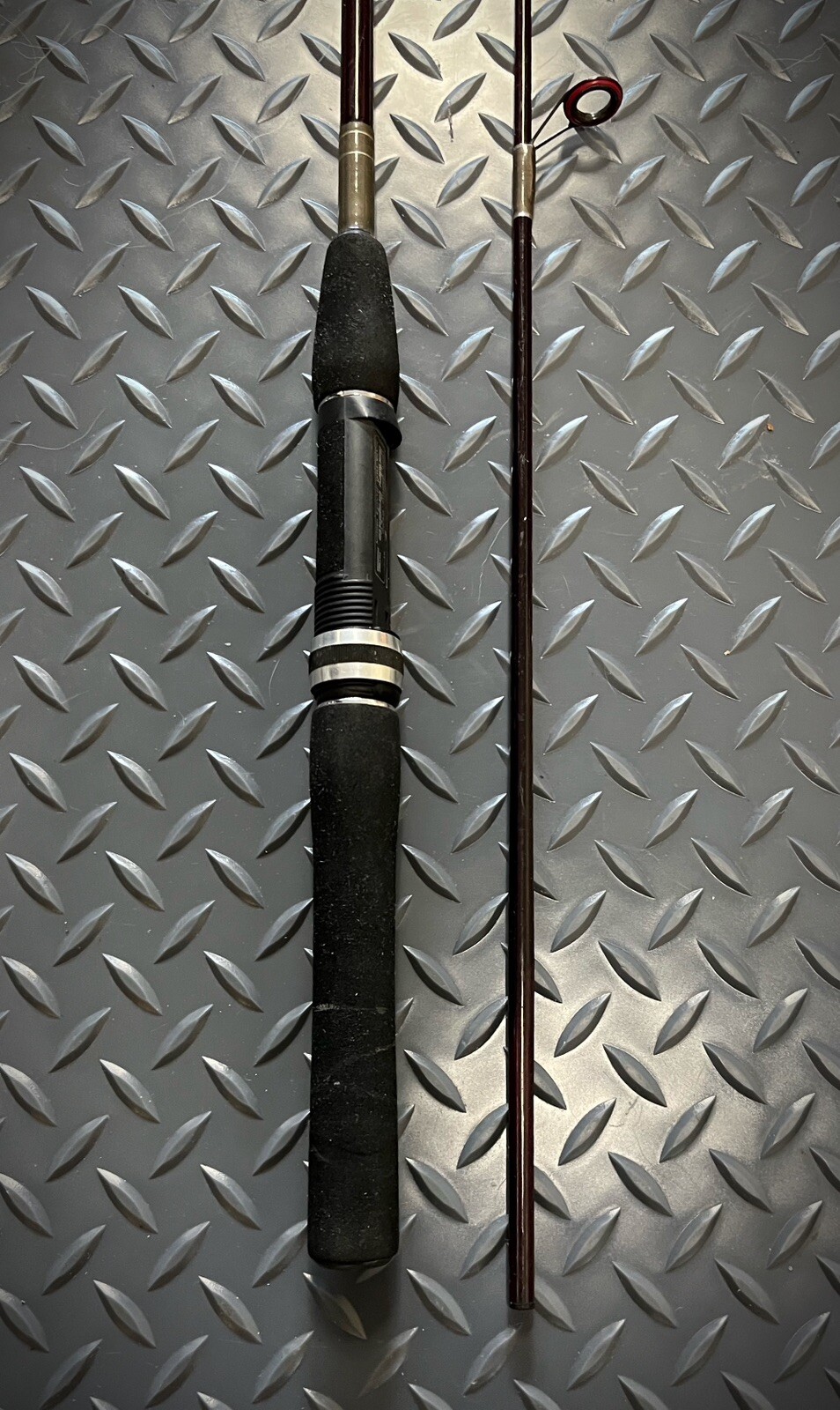 Berkley Dark Cherrywood 6′ 6″ Spinning Rod – CDC30-6’6” – 25 GCR