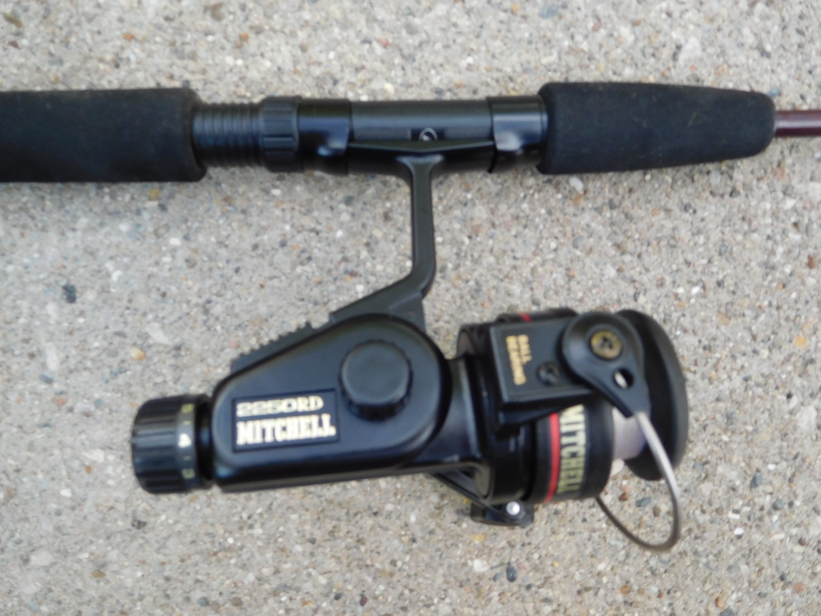 Kunnan # C G-8129 Spinning Rod 6 1/2′ 2 PIECE WITH MITCHELL SPINNING REEL #2250