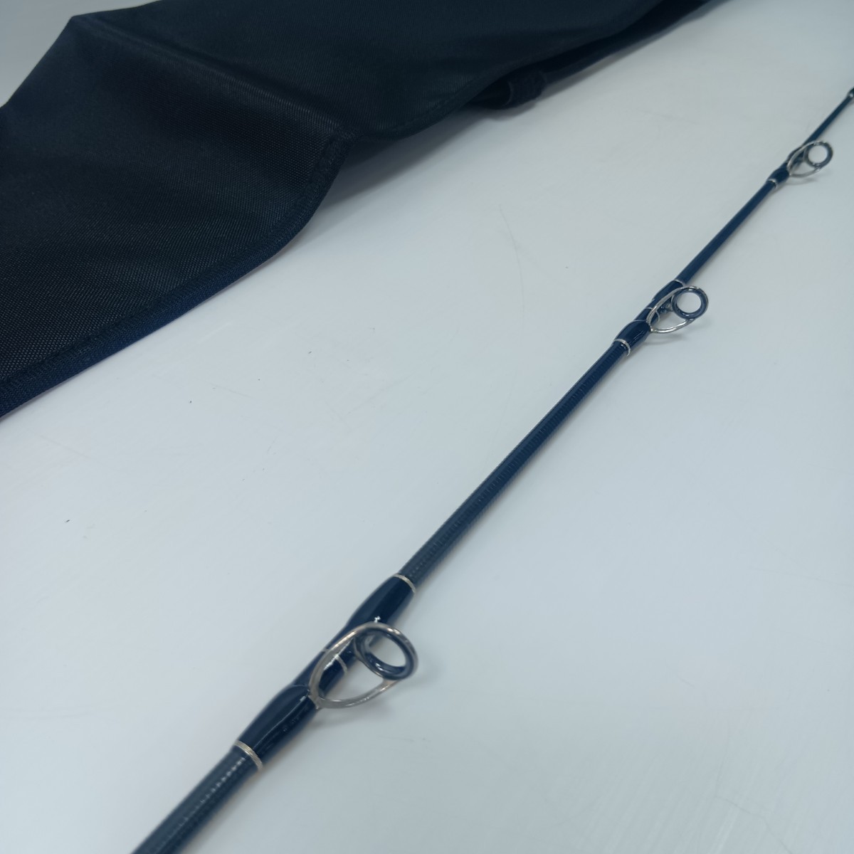 Mc Works’ Dual Edge 604LR/B, Grade B
