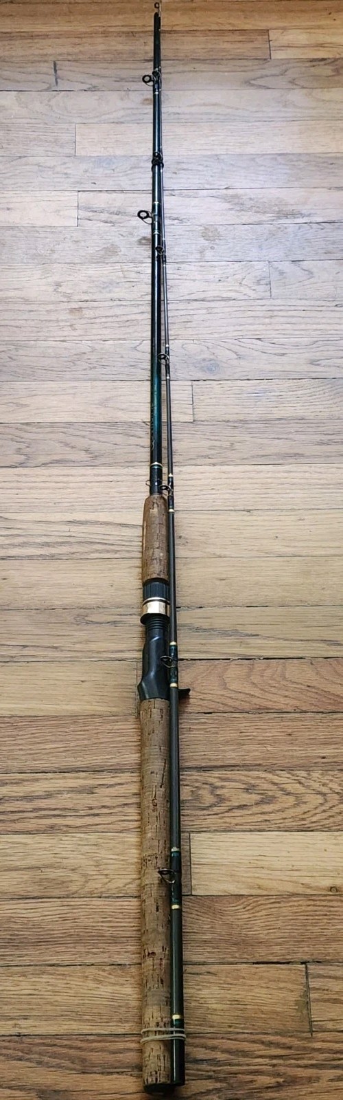 Kunnan Graphite M Advantage Back bouncer Spiraltech 7’6″ 2pc 12-25lb Casting Rod