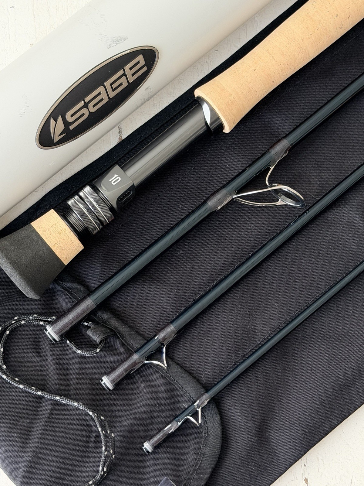 **BEAUTIFUL** 🔥 SAGE R8 SALT 10wt. 9’ft~4Pc FlyRod!! 🔥~LEGENDARY~🔥