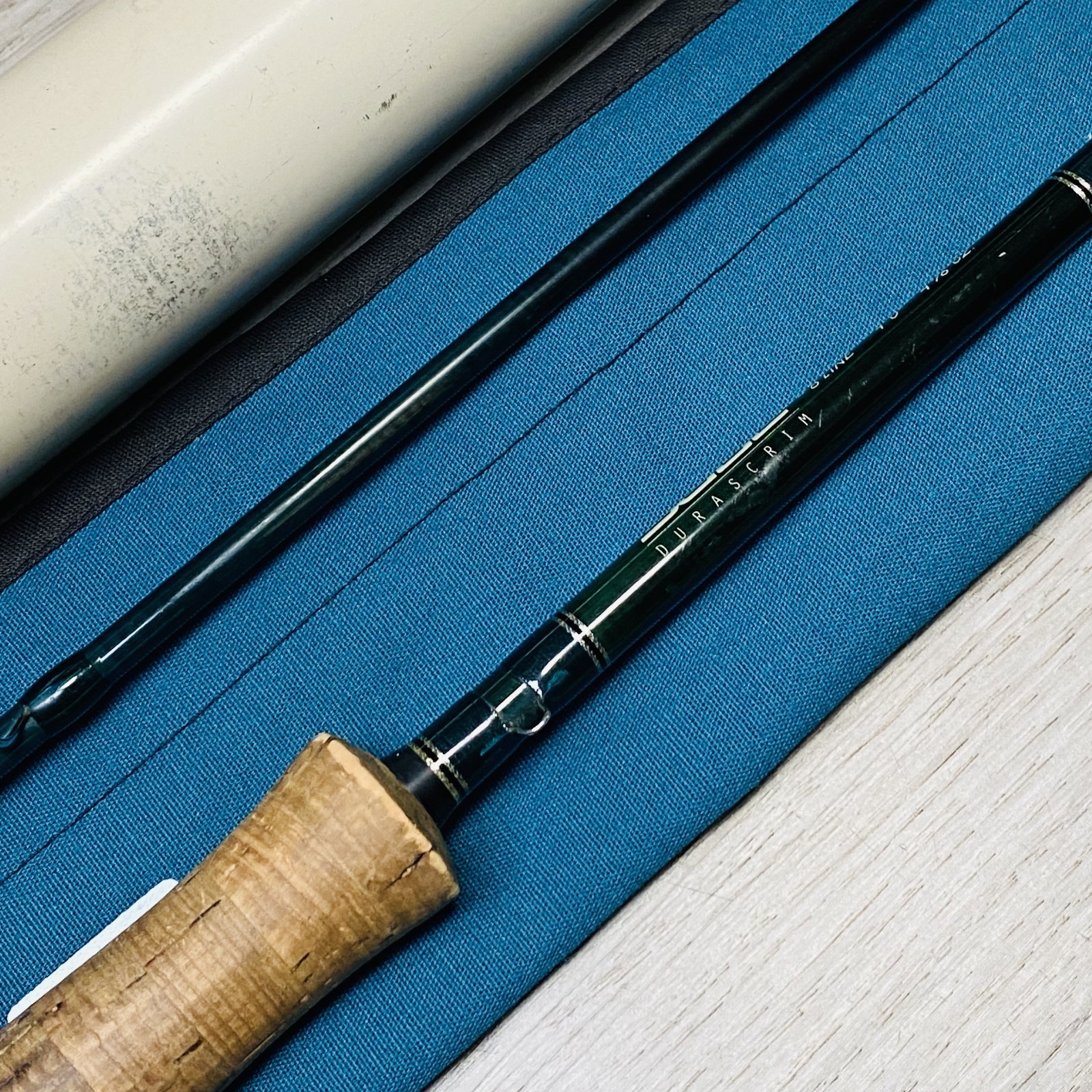 Sage Graphite IV 890 SP+ Fly Rod. 9 8wt. W/ Tube Sock.