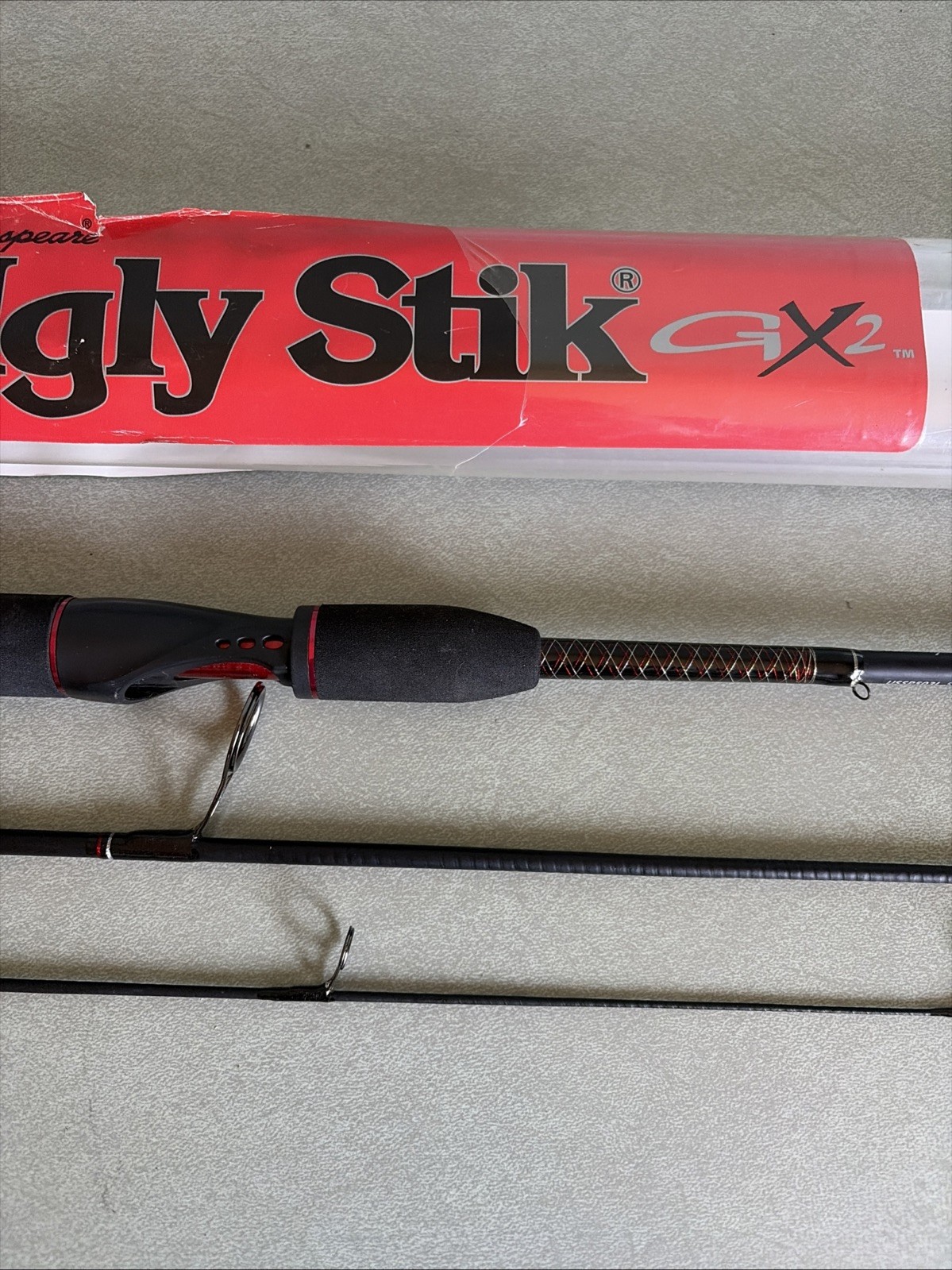 SHAKESPEARE UGLY STIK GX2 5 foot Medium 3 piece travel spinning rod