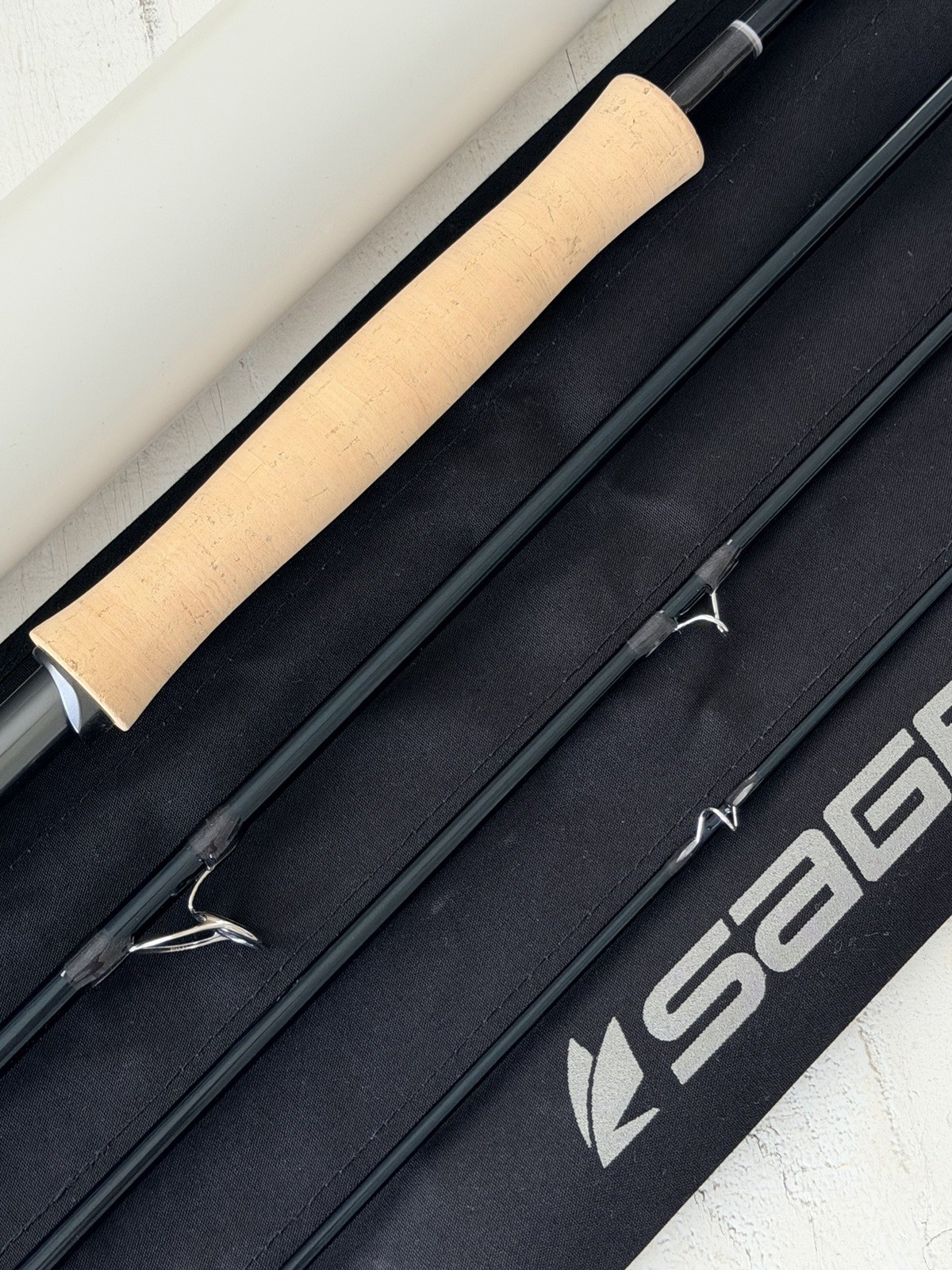 **BEAUTIFUL** 🔥 SAGE R8 SALT 8wt. 9’ft~4Pc FlyRod!! 🔥~LEGENDARY~🔥