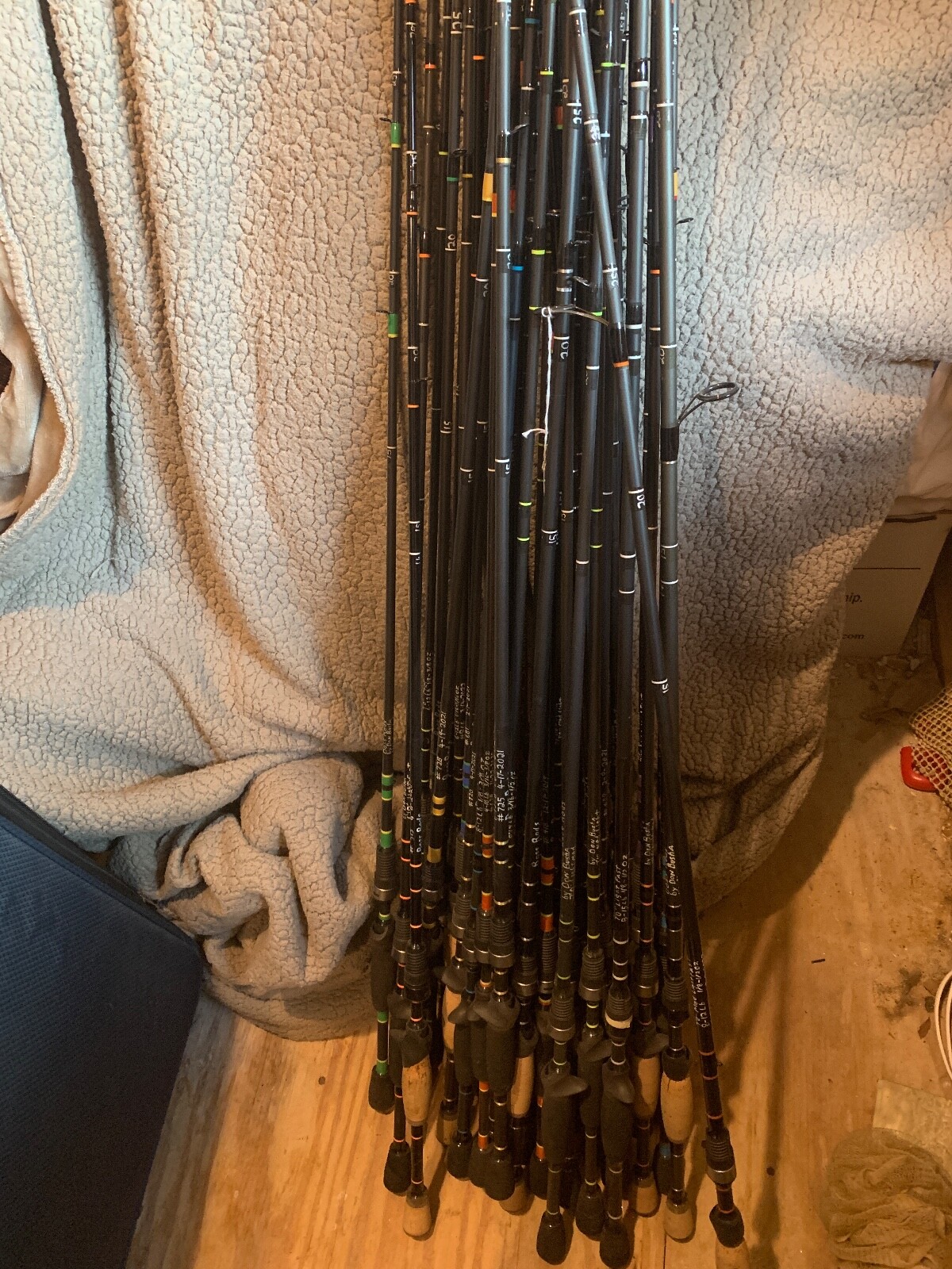 Wholesale fishing rods, 10 each 7′ Custom Casting Rod assorted sizes