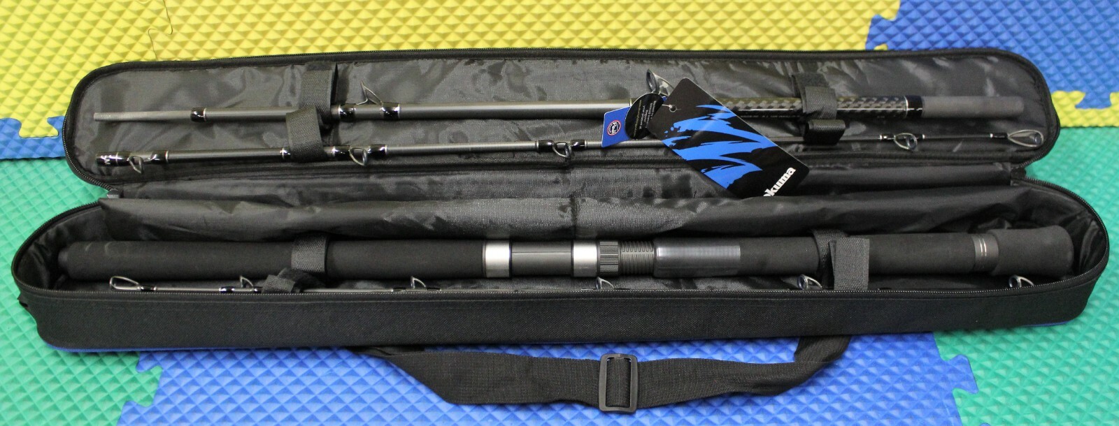 Okuma Voyager Signature Boat Rod 7′ 0″ 3-Pc W/Soft Case 2 Rod Tips VSB-C-703M-MH