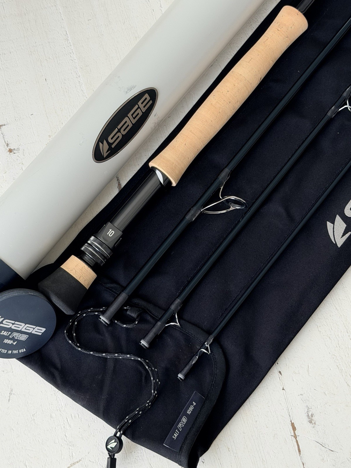 **BEAUTIFUL** 🔥 SAGE R8 SALT 10wt. 9’ft~4Pc FlyRod!! 🔥~LEGENDARY~🔥