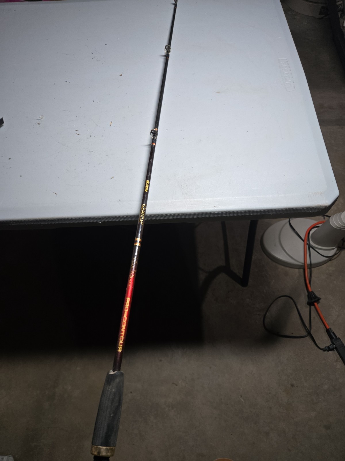Vtg Quantum Bill Dance Pro Contour Fishing Rod 6′ 6″ Medium Action QPC66M