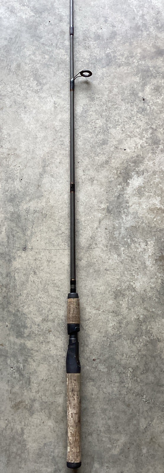 Shakespeare Crusader CRUS2SP 2M 6′ 0” Medium Action Spinning Rod 6-12lb 2 Piece