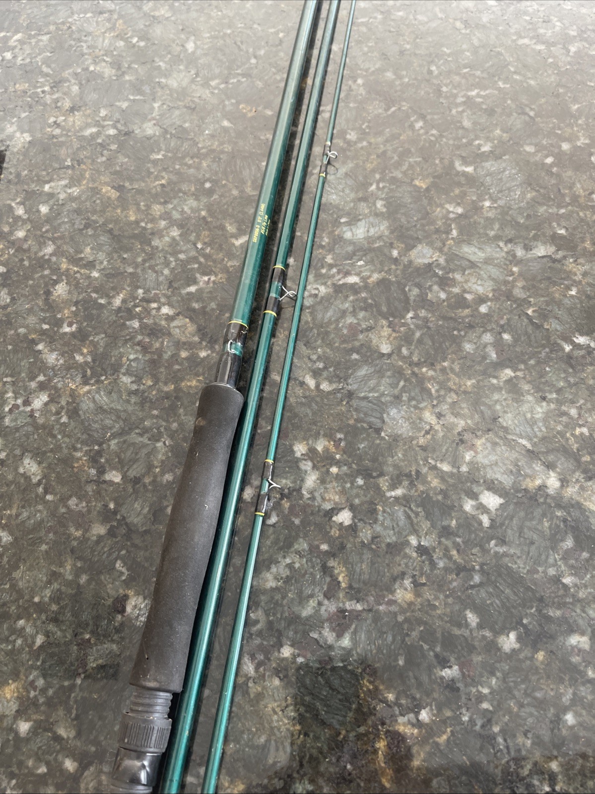 Shakespeare SKP8056-3 Fly Fishing Rod 3-Piece 8′ #5/6 Fly Line