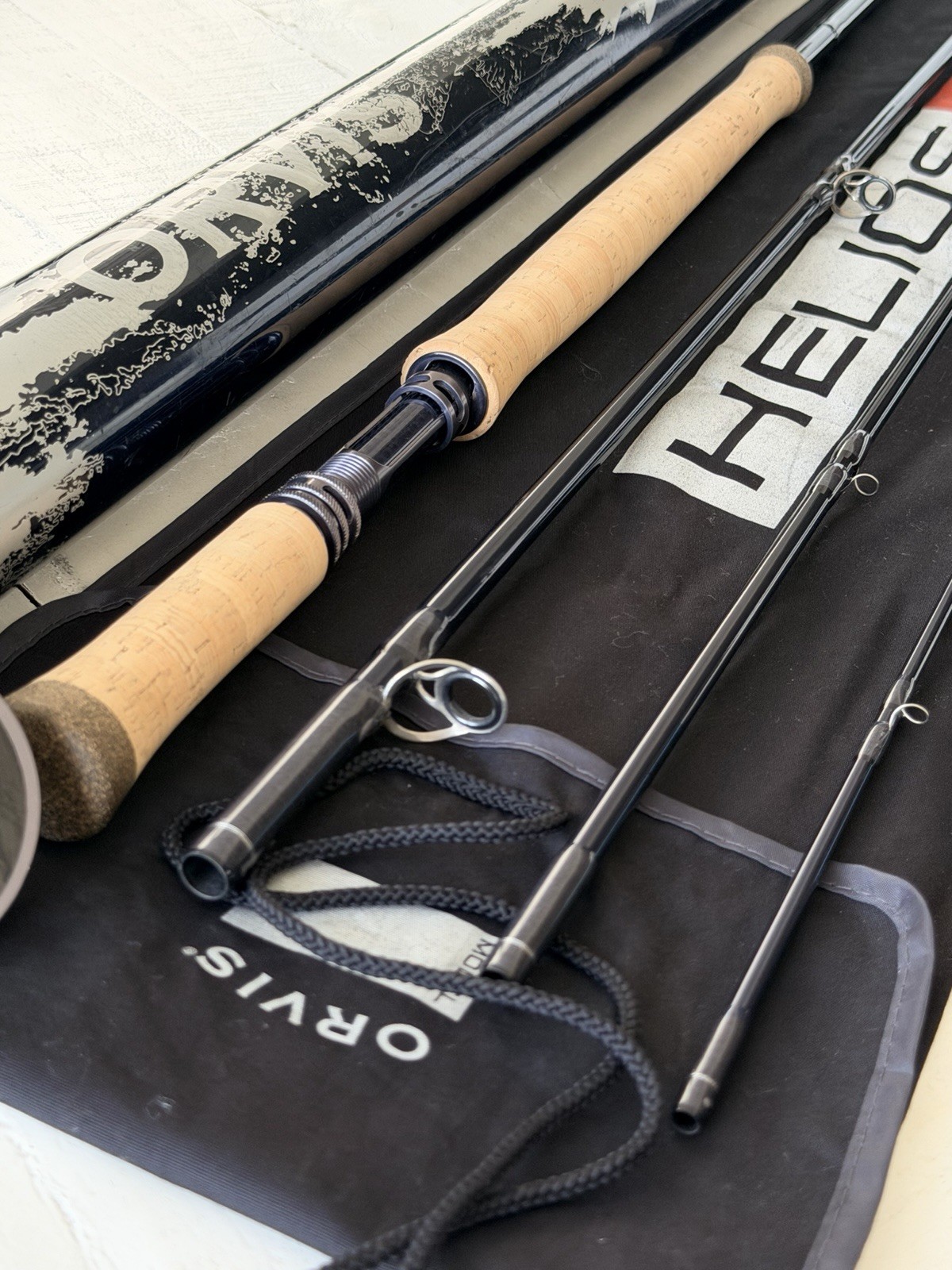 **BEAUTIFUL**🔥ORVIS HELIOS-2. 8wt. 11’ft SWITCH/spey Flyrod!! 🔥 ~LEGENDARY~