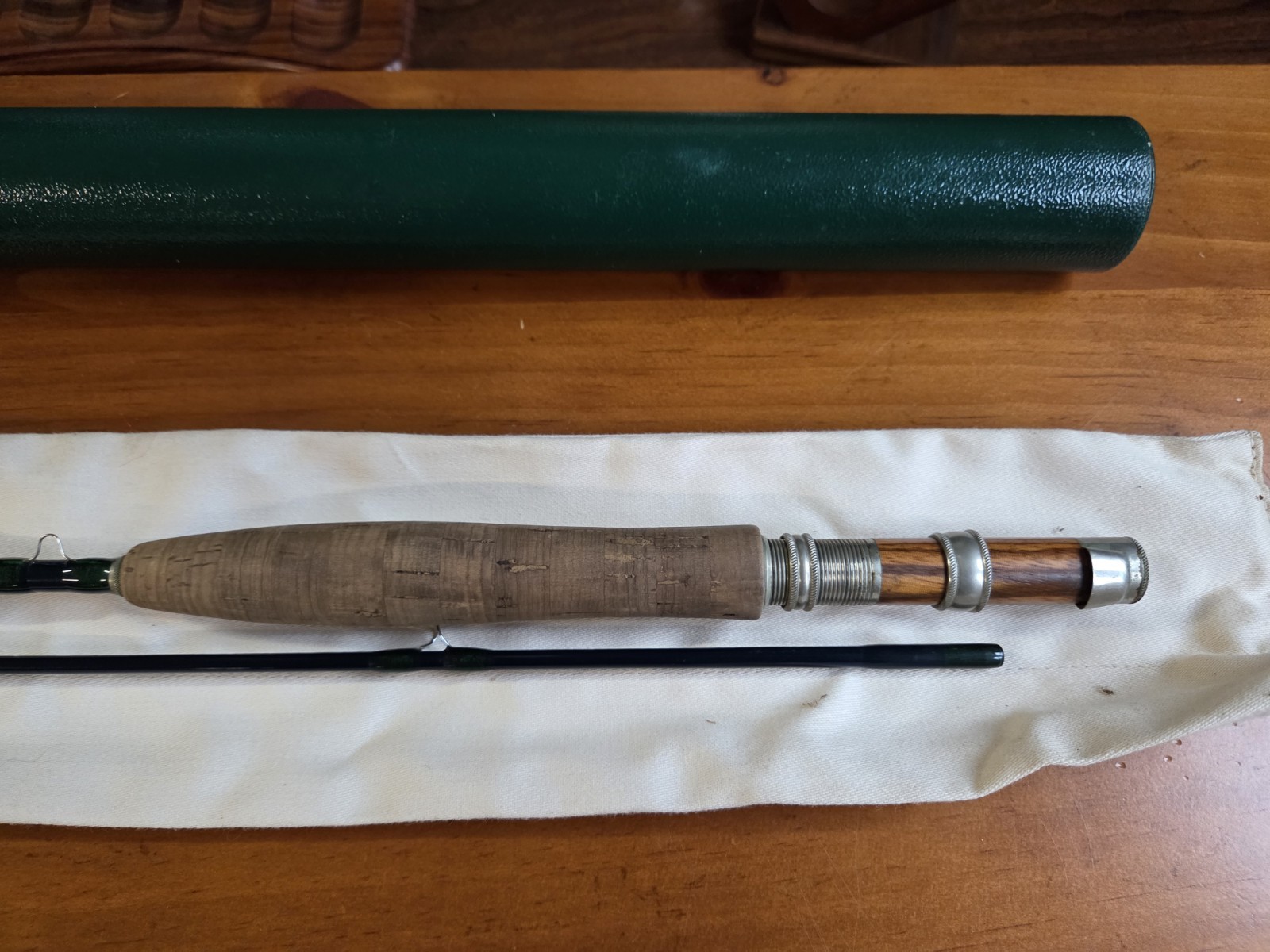 Vintage R.L.Winston IM6 8′ 4″ 2pc Fly Rod #30771 Zebra Cigar