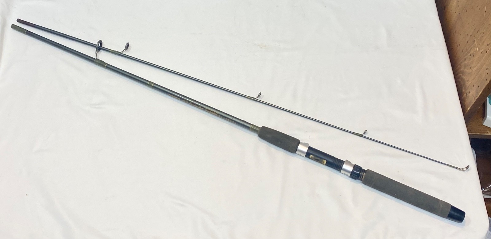 Vintage AX Shimano AX-2602 Fightin’Star Aeroglas Fishing Rod 6’L Medium Action