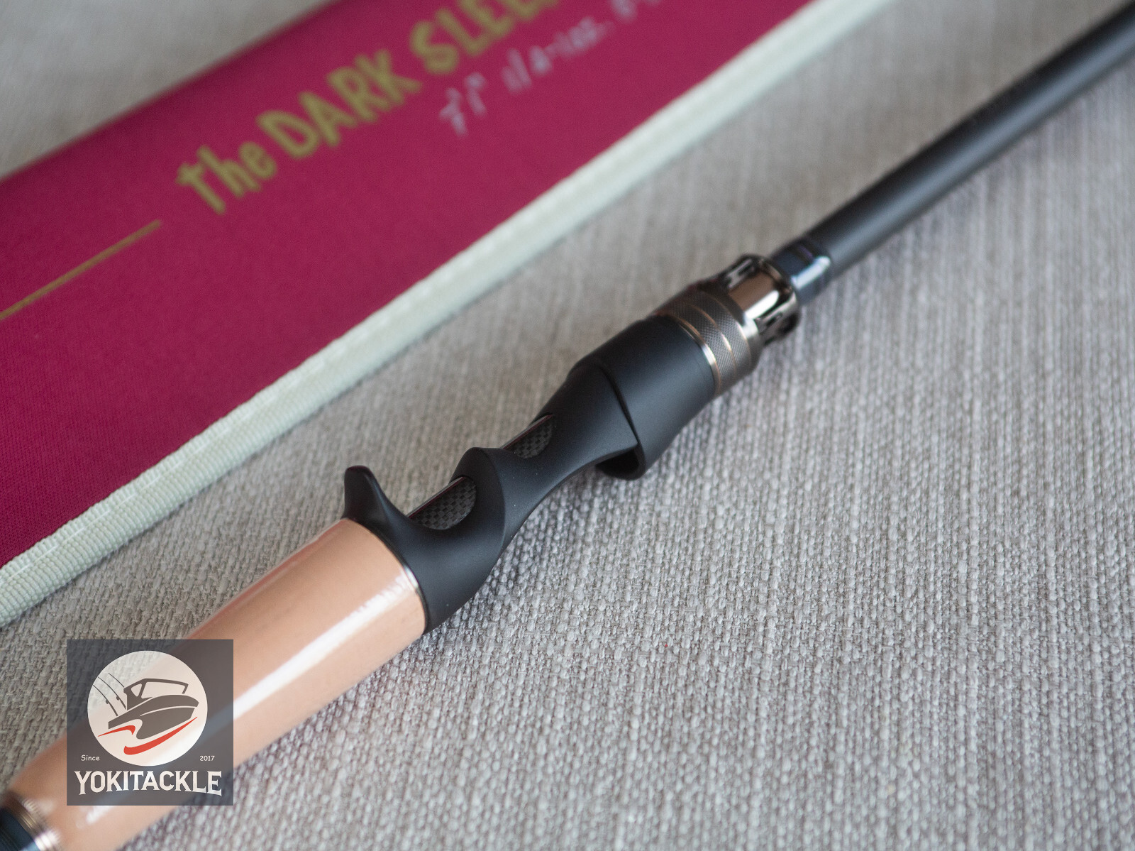 Megabass DESTROYER F4.1/2-71X THE DARK SLEEPER Baitcasting Rod