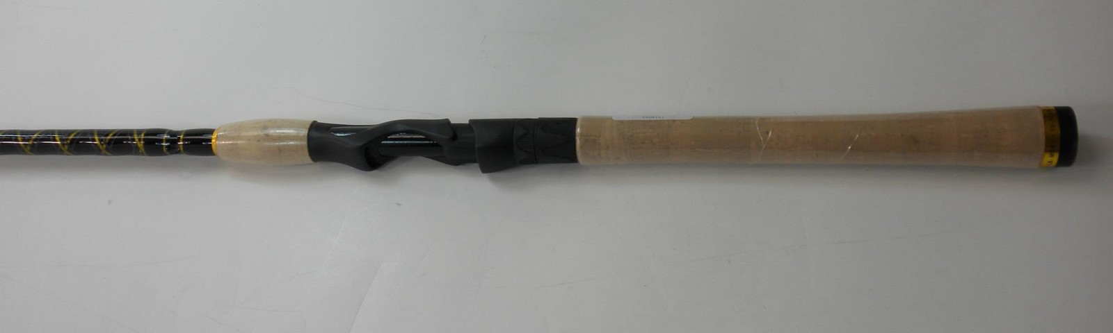 Penn 1017S70M Battle IV Spinning Rod 7 ft 1 pc 10-17lb Line Class